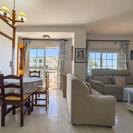 Mediterraneo 6 9 Charming Beachfront 1bedroom With Stunning Sea Views * 马尔韦利亚