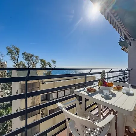 Mediterraneo 6 9 Charming Beachfront 1bedroom With Stunning Sea Views Lägenhet