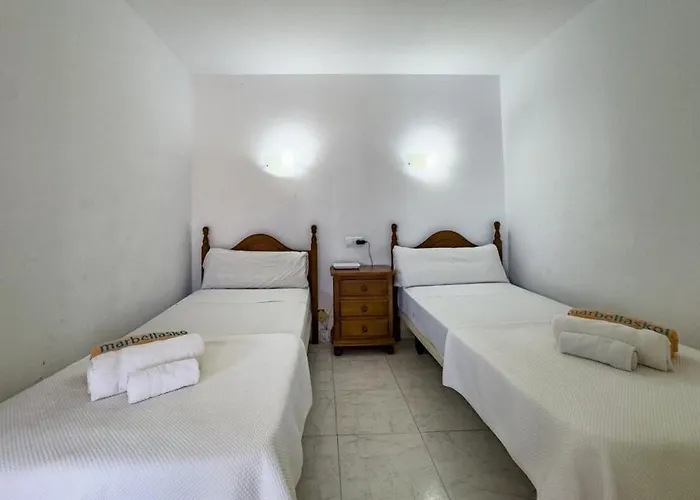 Mediterraneo 6 9 Charming Beachfront 1bedroom With Stunning Sea Views Lägenhet