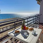 Διαμέρισμα Mediterraneo 6 9 Charming Beachfront 1bedroom With Stunning Sea Views