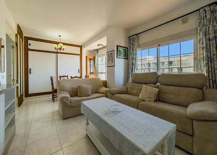 דירה Mediterraneo 6 9 Charming Beachfront 1bedroom With Stunning Sea Views מארבלה